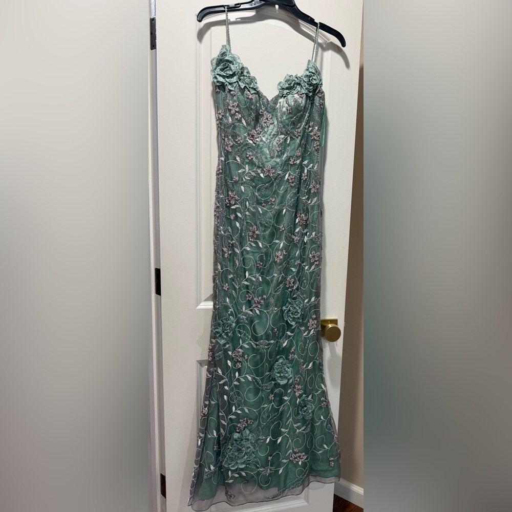 Claire's Green and Silver Floral Maxi Dress size small